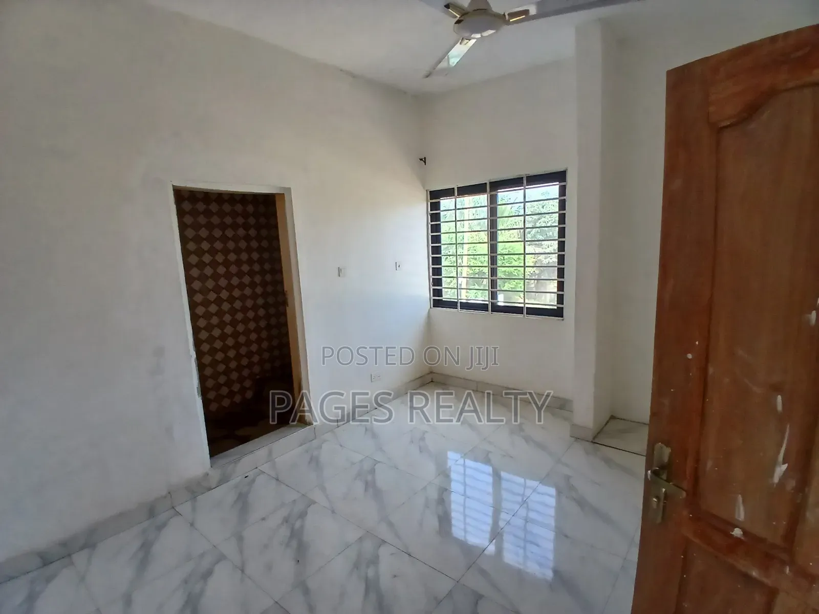 2bdrm Office Space in Adenta Sakora for Rent
