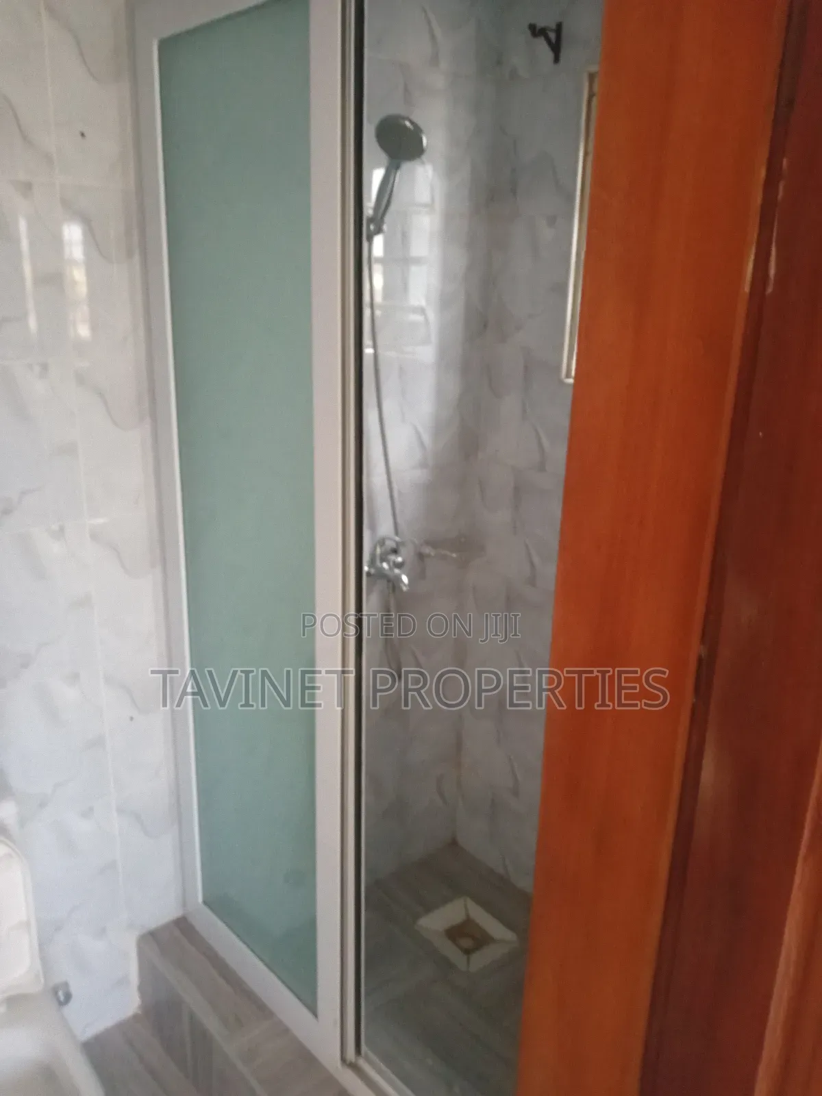 2bdrm Apartment in Ashaley Botwe for rent