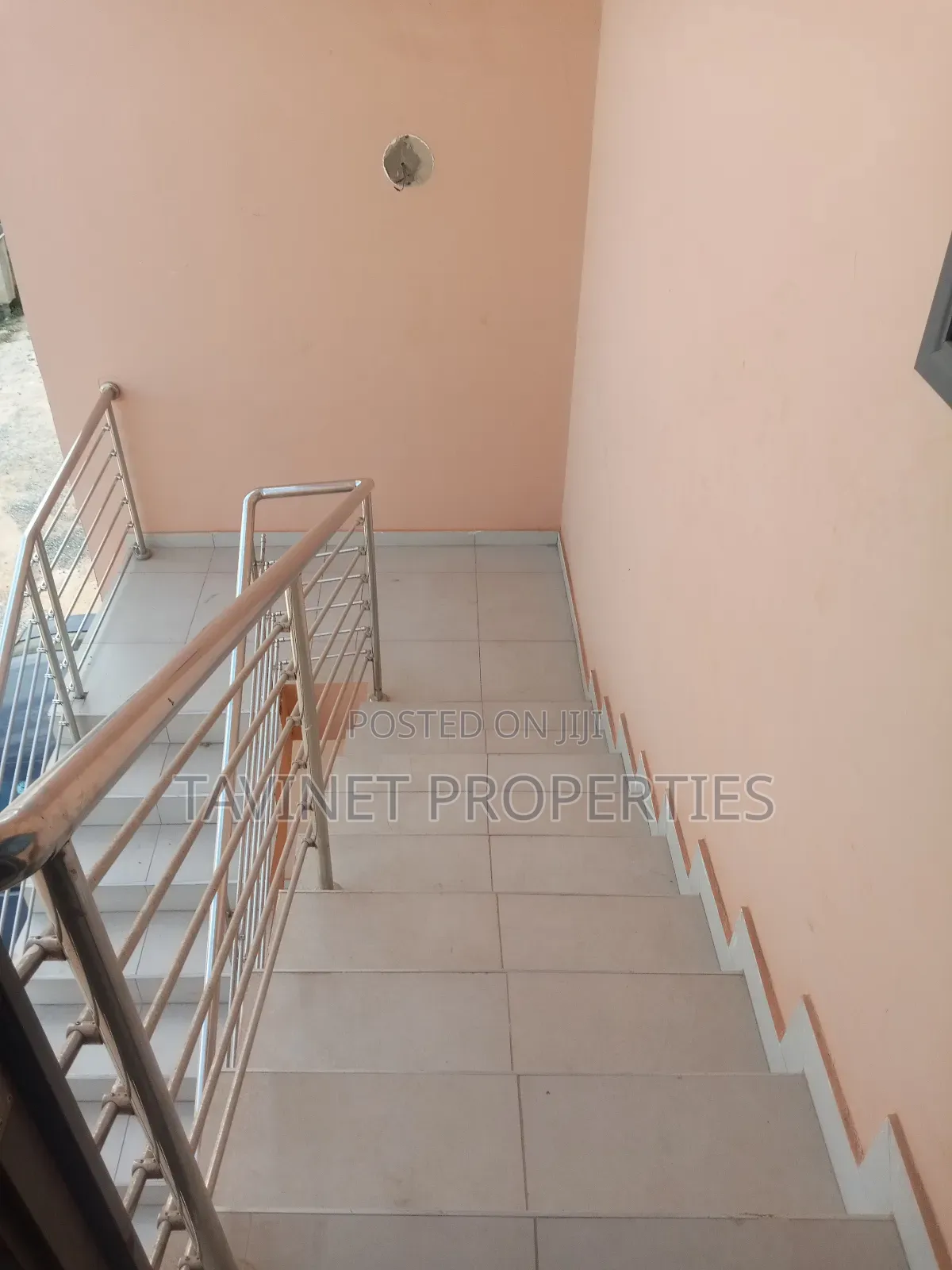 2bdrm Apartment in Ashaley Botwe for rent