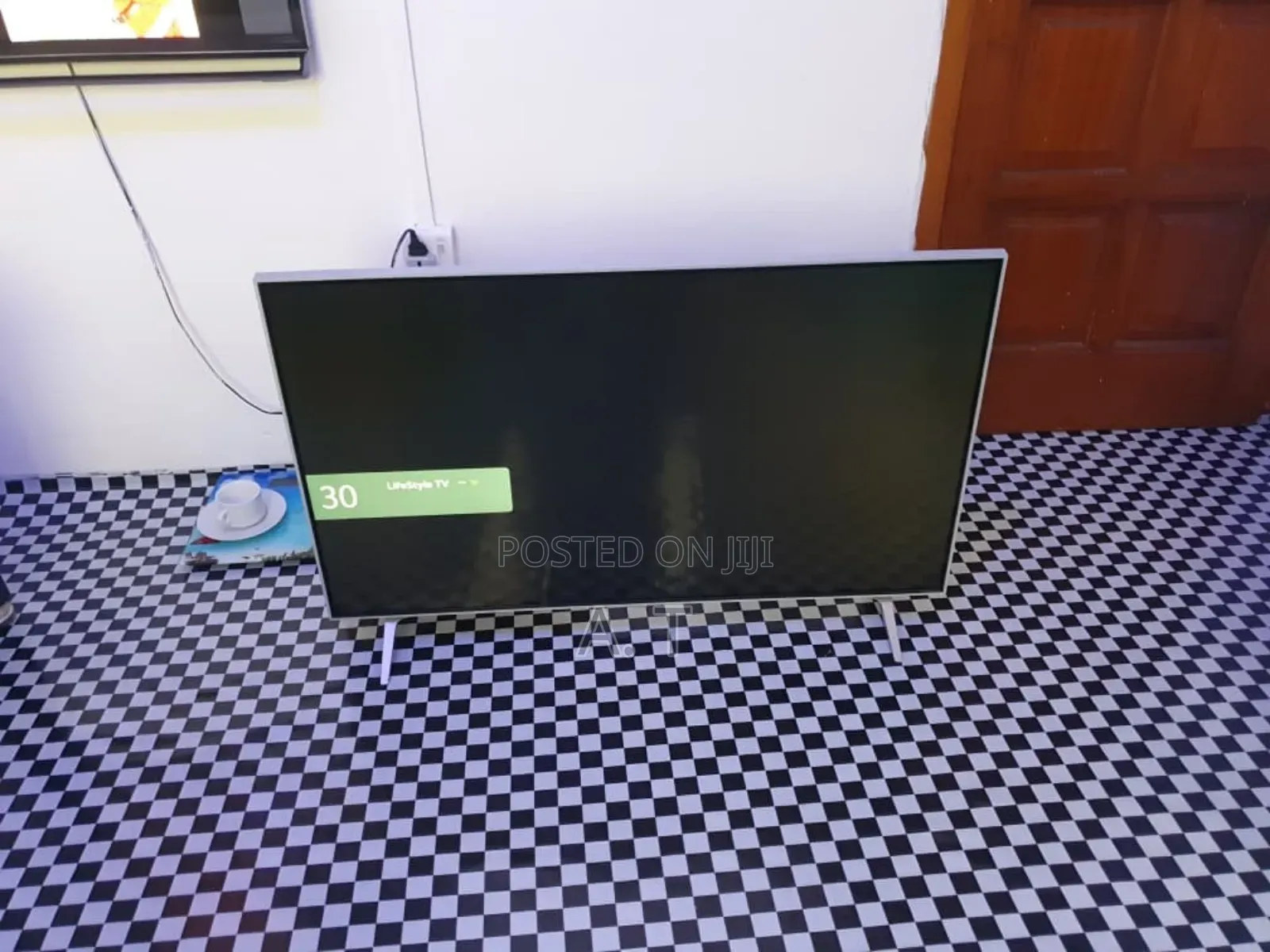 Lg 43inches Tv Very Neat Machine Form Uk