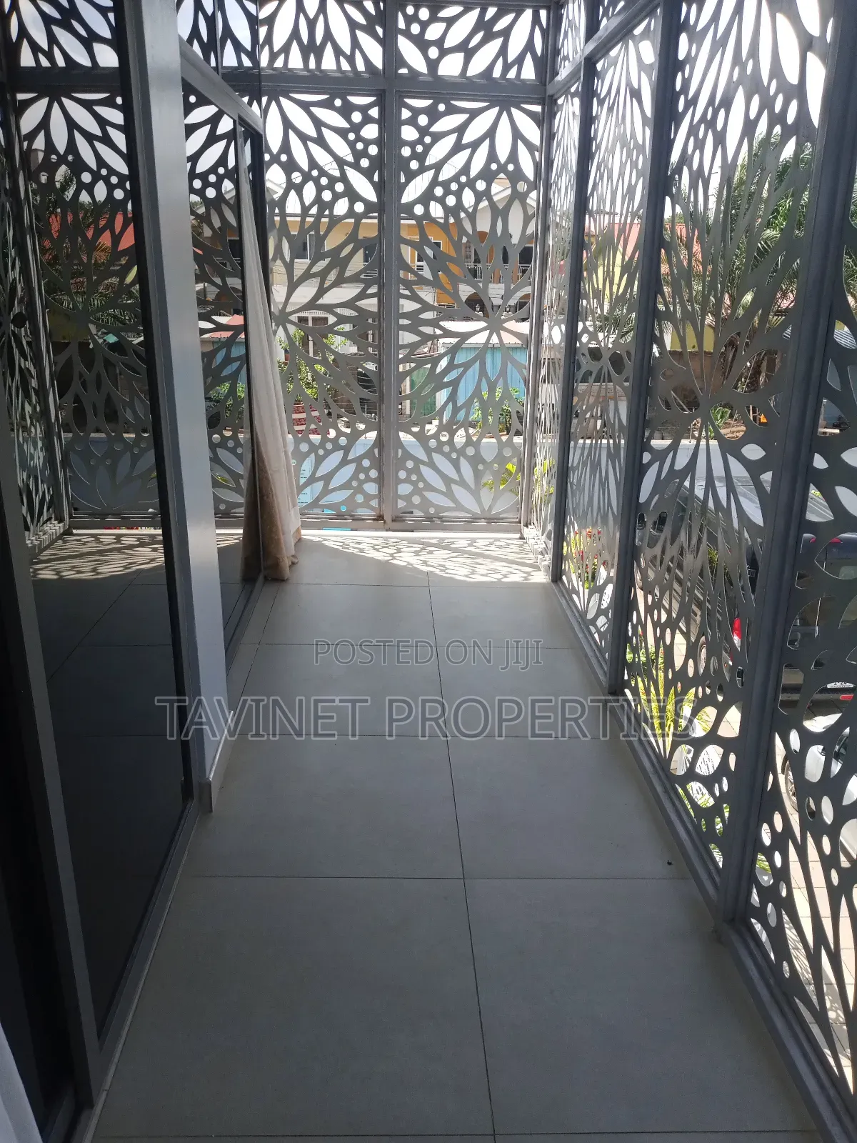 Executive Furnished Studio Apartment in Adjiriganor for Short Let