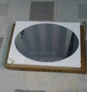 Oval Shaped Adhesive Mirror 25×35