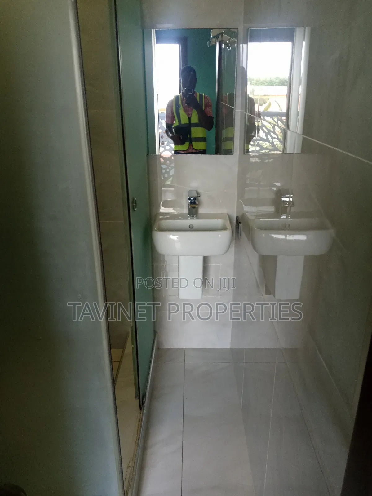 Furnished 2bdrm Penthouse in Adjiriganor for Short Let