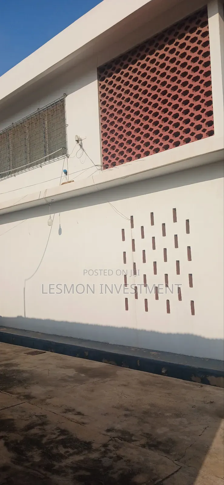 14 Bedrooms Commercial Property for Rent at Accra New Town