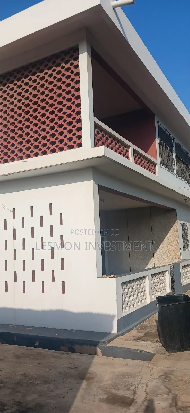 14 Bedrooms Commercial Property for Rent at Accra New Town