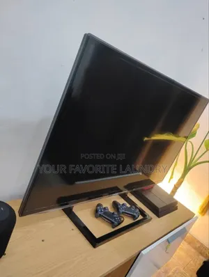 Samsung Smart Tv 50 Inches. Spoilt Screen