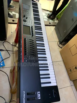 Roland Fantom-08 Music Workstation Keyboard