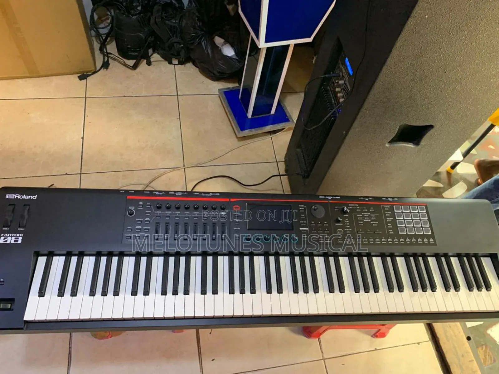 Roland Fantom-08 Music Workstation Keyboard