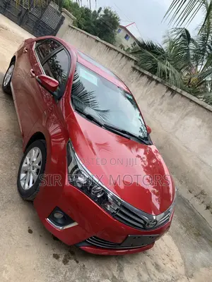 Toyota Corolla 2016 Red