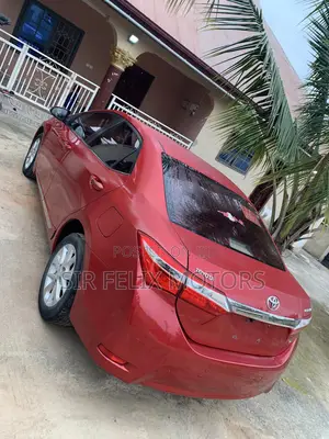 Toyota Corolla 2016 Red