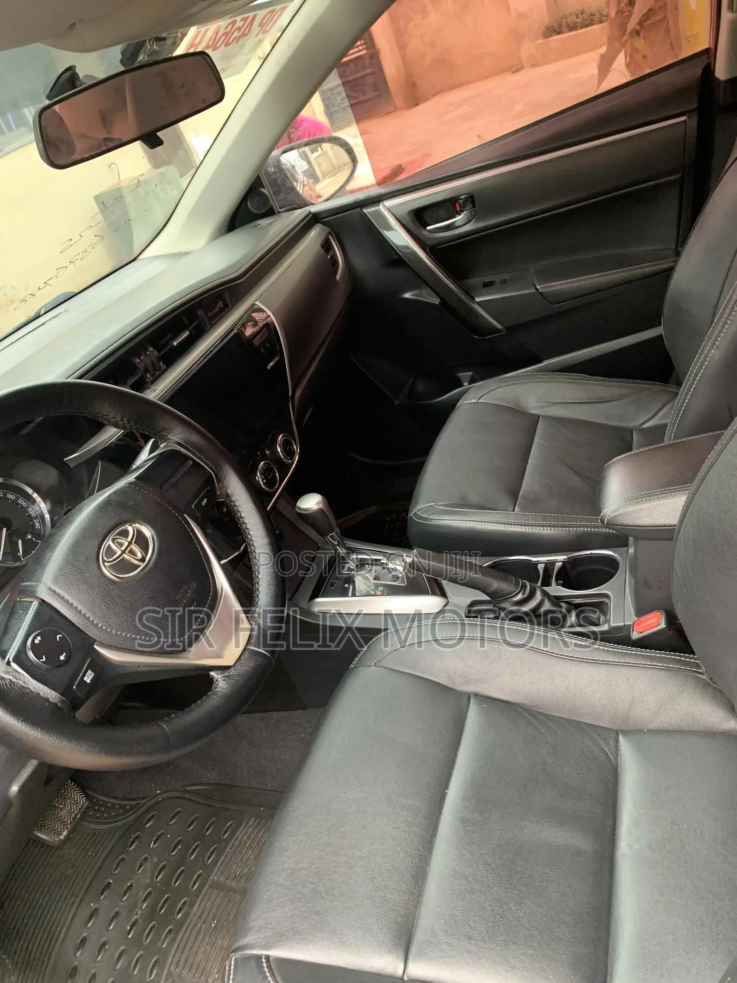 Toyota Corolla 2016 Red