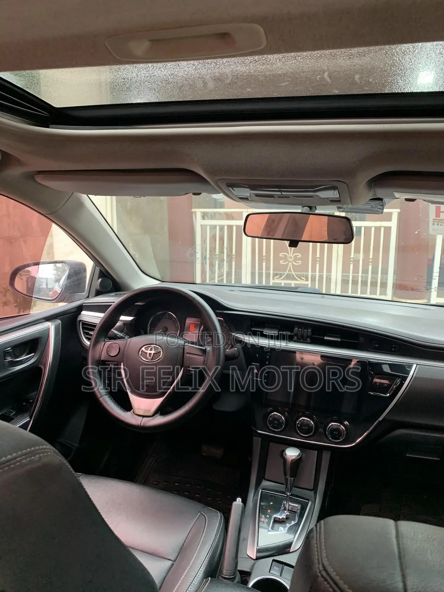 Toyota Corolla 2016 Red