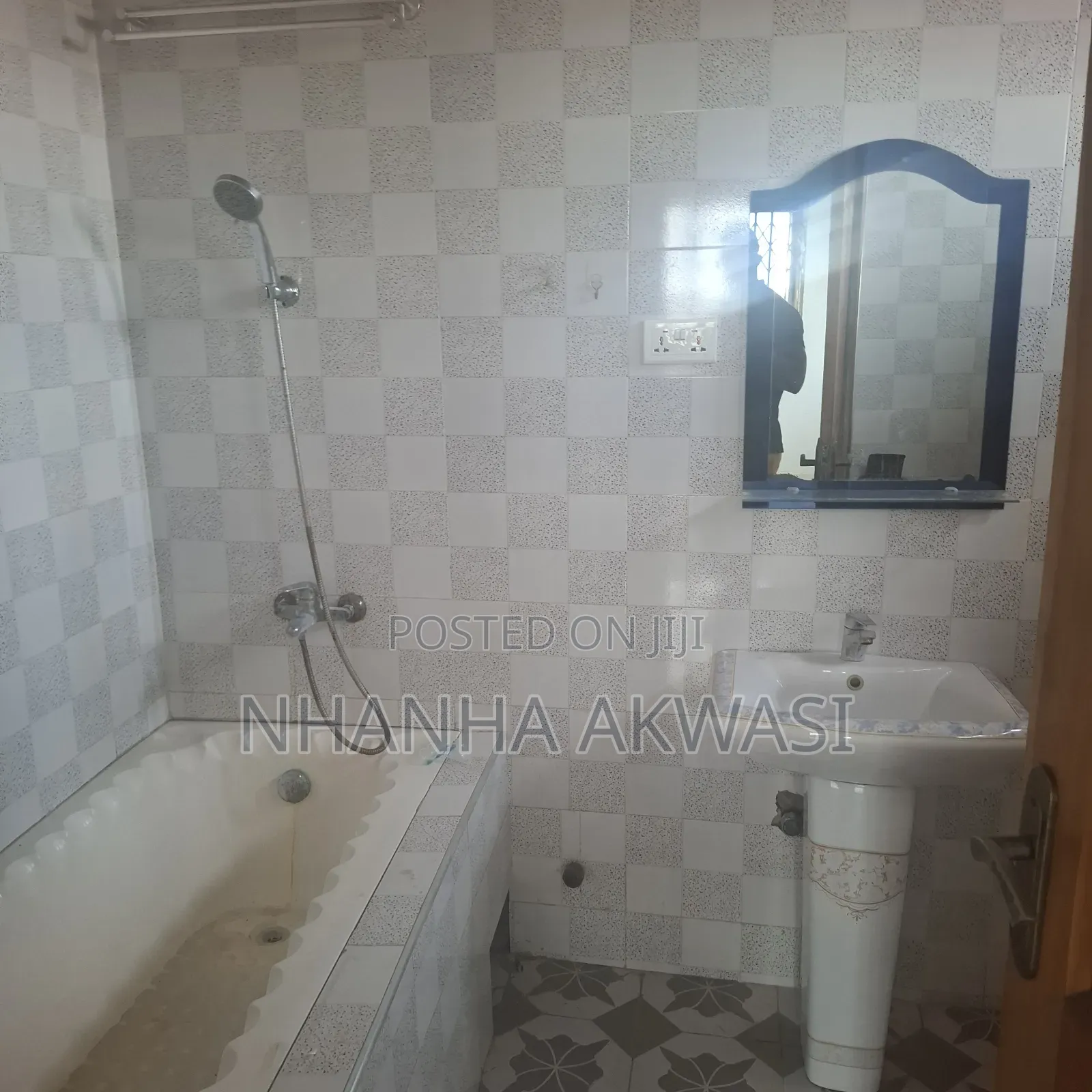 3bdrm Apartment in Klagon Ndc, Tema Metropolitan for rent
