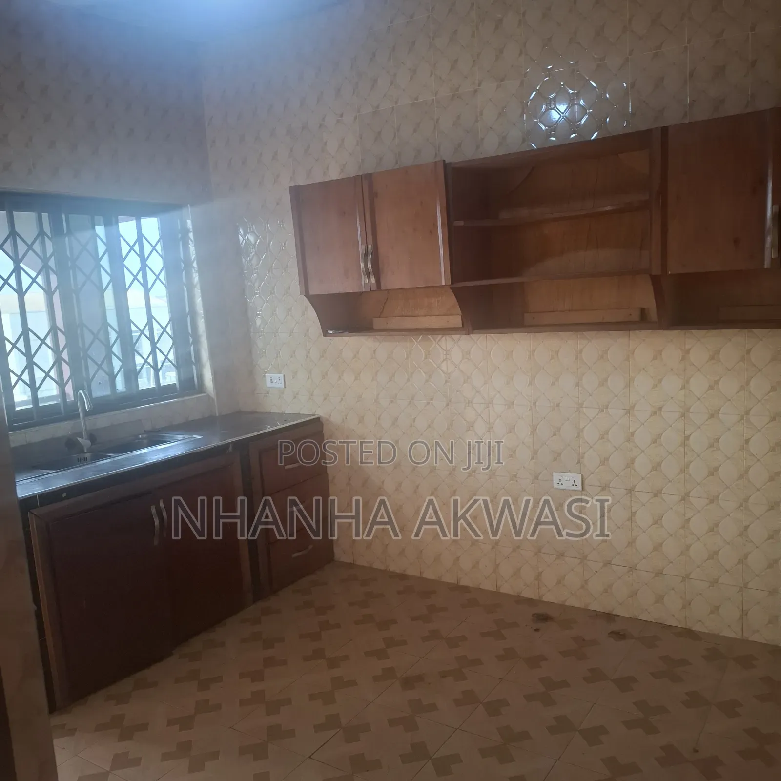 3bdrm Apartment in Klagon Ndc, Tema Metropolitan for rent