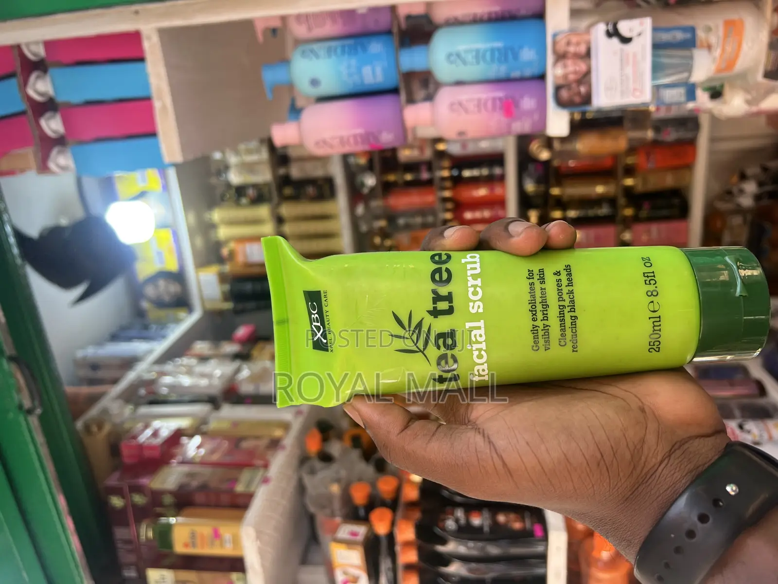 Tea Tree Facial Scrub