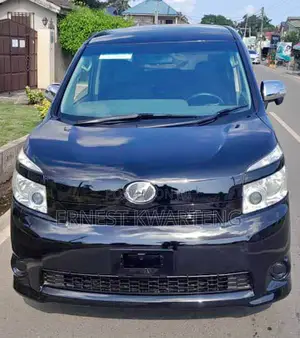 Toyota Voxy 2012 Black