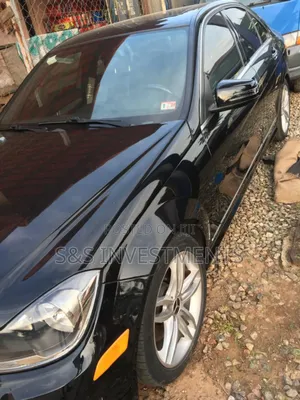 Mercedes-Benz C300 2014 Black