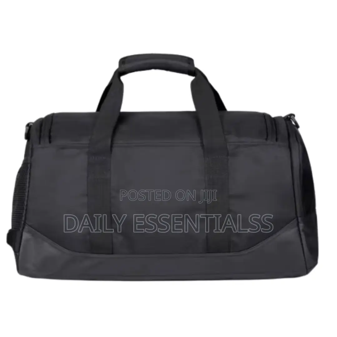 Premium Sports Duffel Bag – Waterproof Material