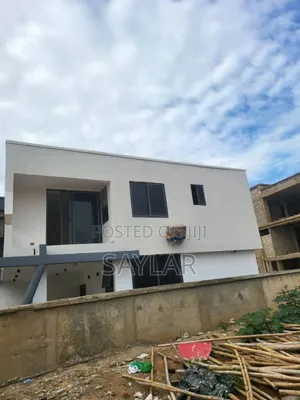 Furnished 4bdrm Duplex in Enjoy Estates, Tema Metropolitan for sale