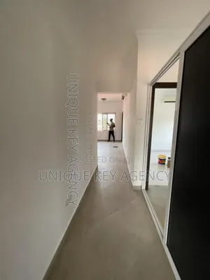 3bdrm Apartment in Unique Key Agency, Dzorwulu for rent