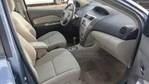 Toyota Belta 2010 Blue