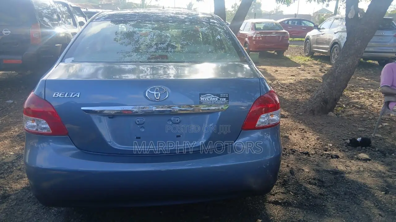 Toyota Belta 2010 Blue