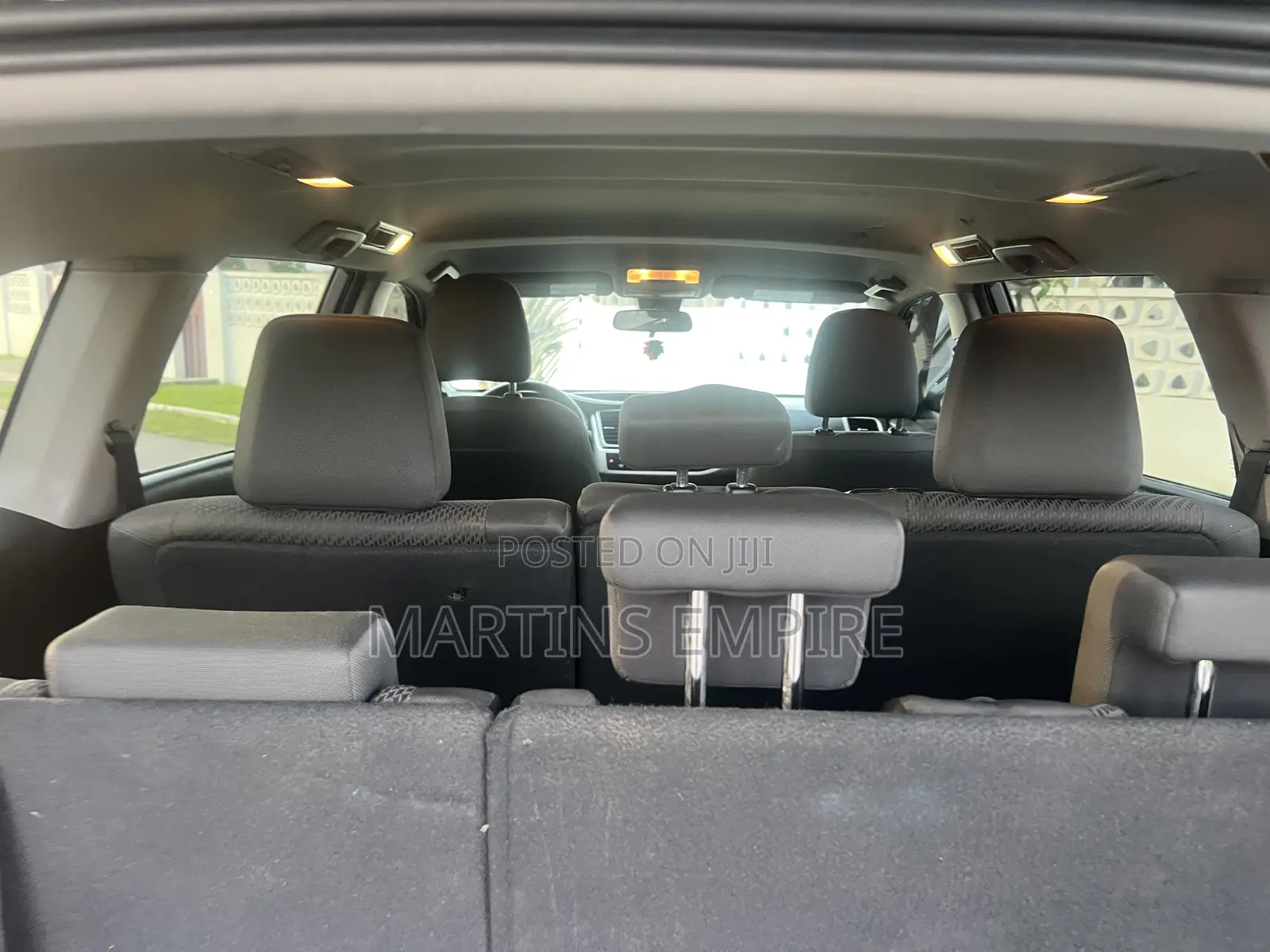 Toyota Highlander LE 4x4 V6 (3.5L 6cyl 8A) 2018 Brown