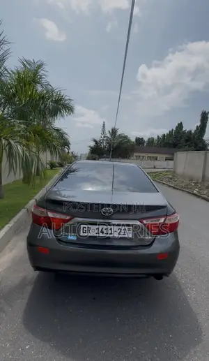 Toyota Camry SE 4dr Sedan (2.5L 4cyl 6A) 2016 Gray