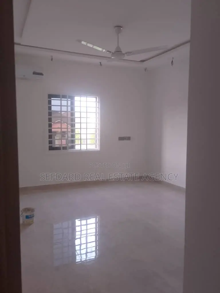 4bdrm Duplex in Pokuase for sale