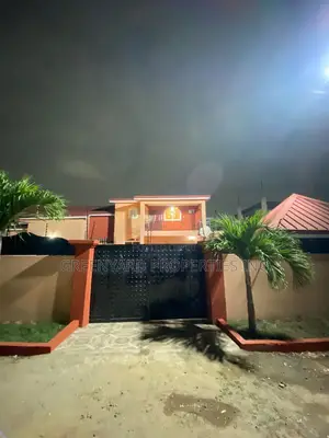 3bdrm House in Trasacco, Adjiriganor for rent