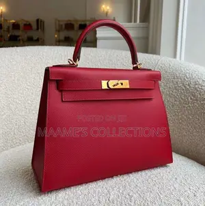 Original Hermes Ladies Handbag (Comes With A Box And A Long Strap )