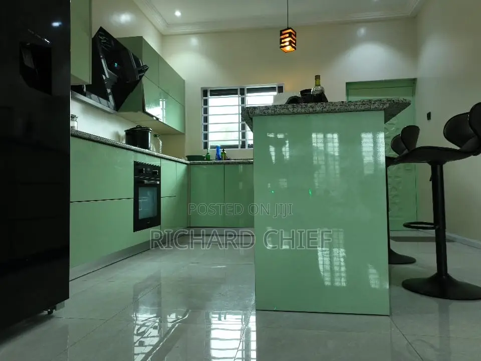 4bdrm House in Pokuase for sale