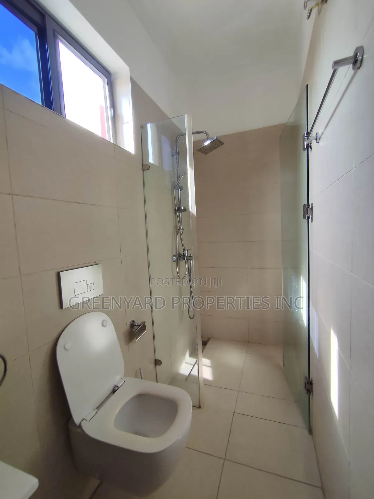3bdrm House in American House, East Legon for rent
