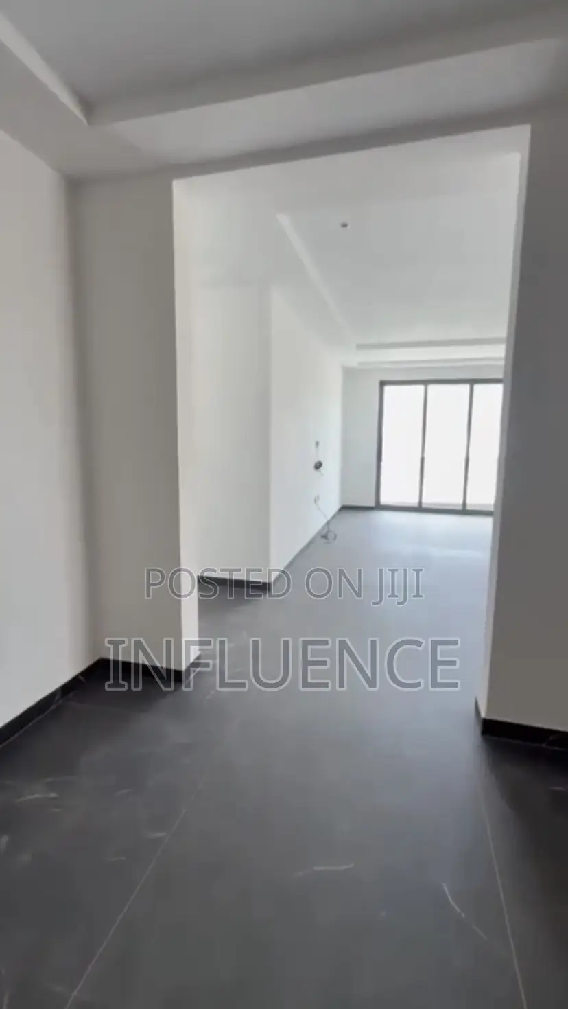 4bdrm House in American House Area, East Legon for sale