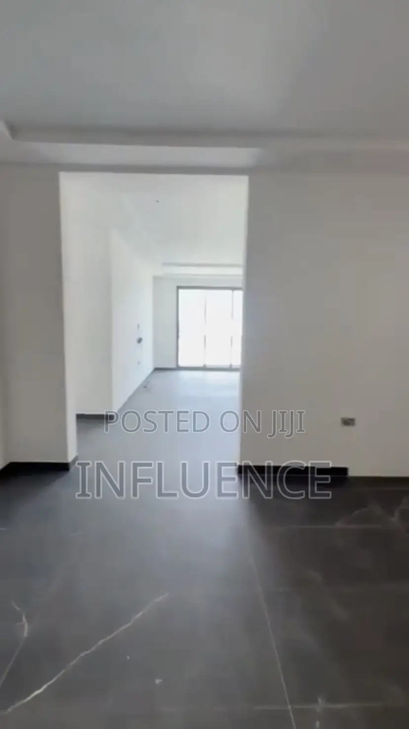 4bdrm House in American House Area, East Legon for sale