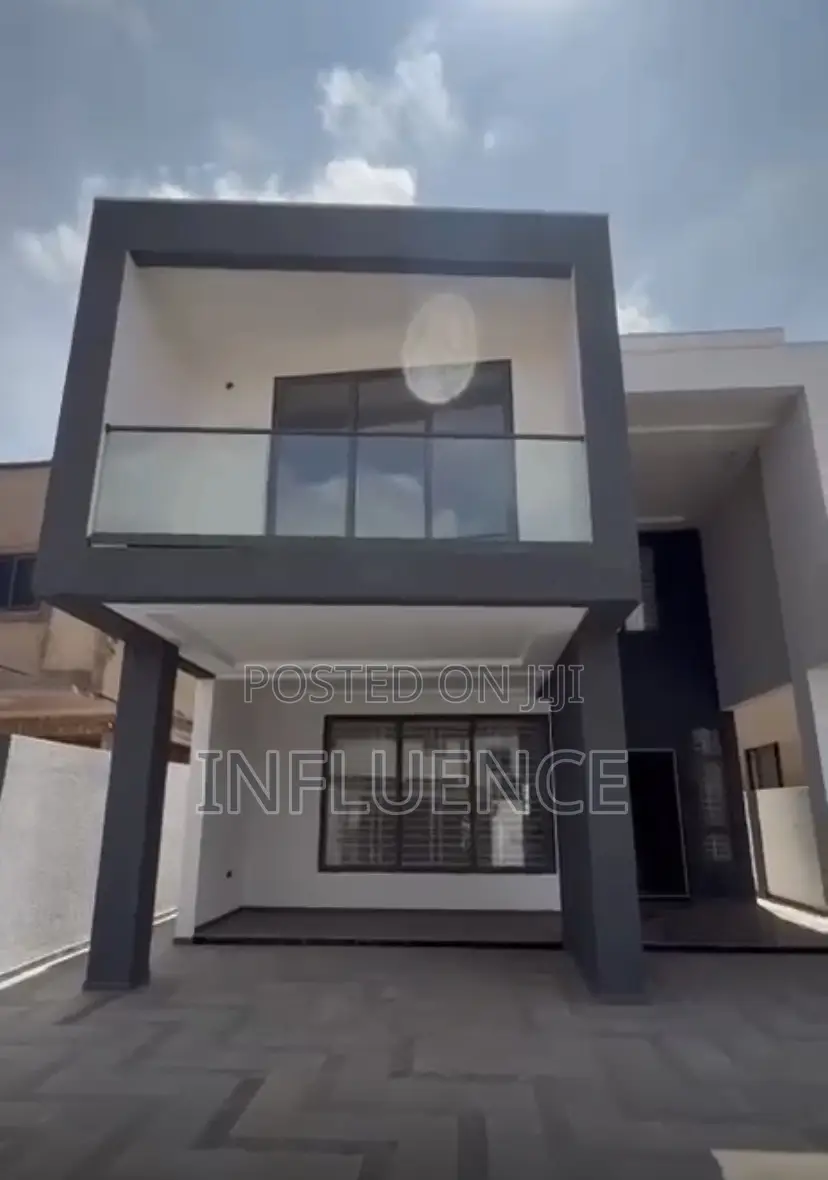 4bdrm House in American House Area, East Legon for sale