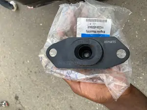 Nissan Versa 2008-2011 Gear Box Seat