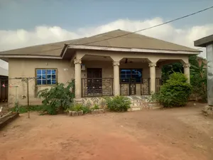 4bdrm House in Mampongteng Dumanafo, Kumasi Metropolitan for sale
