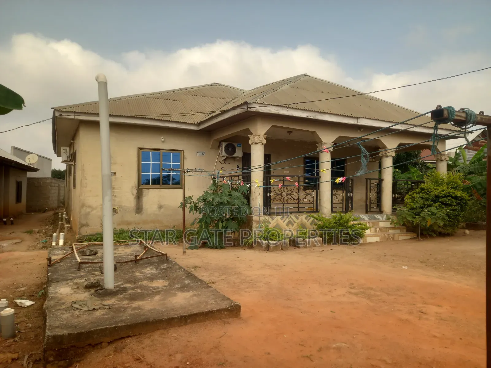 4bdrm House in Mampongteng Dumanafo, Kumasi Metropolitan for sale