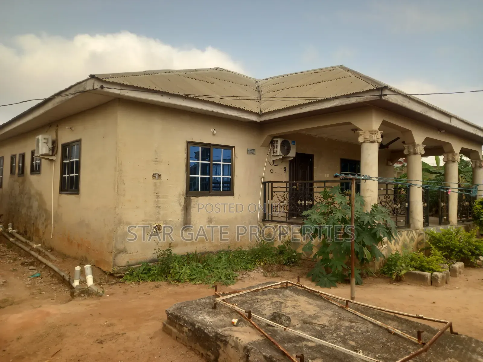 4bdrm House in Mampongteng Dumanafo, Kumasi Metropolitan for sale