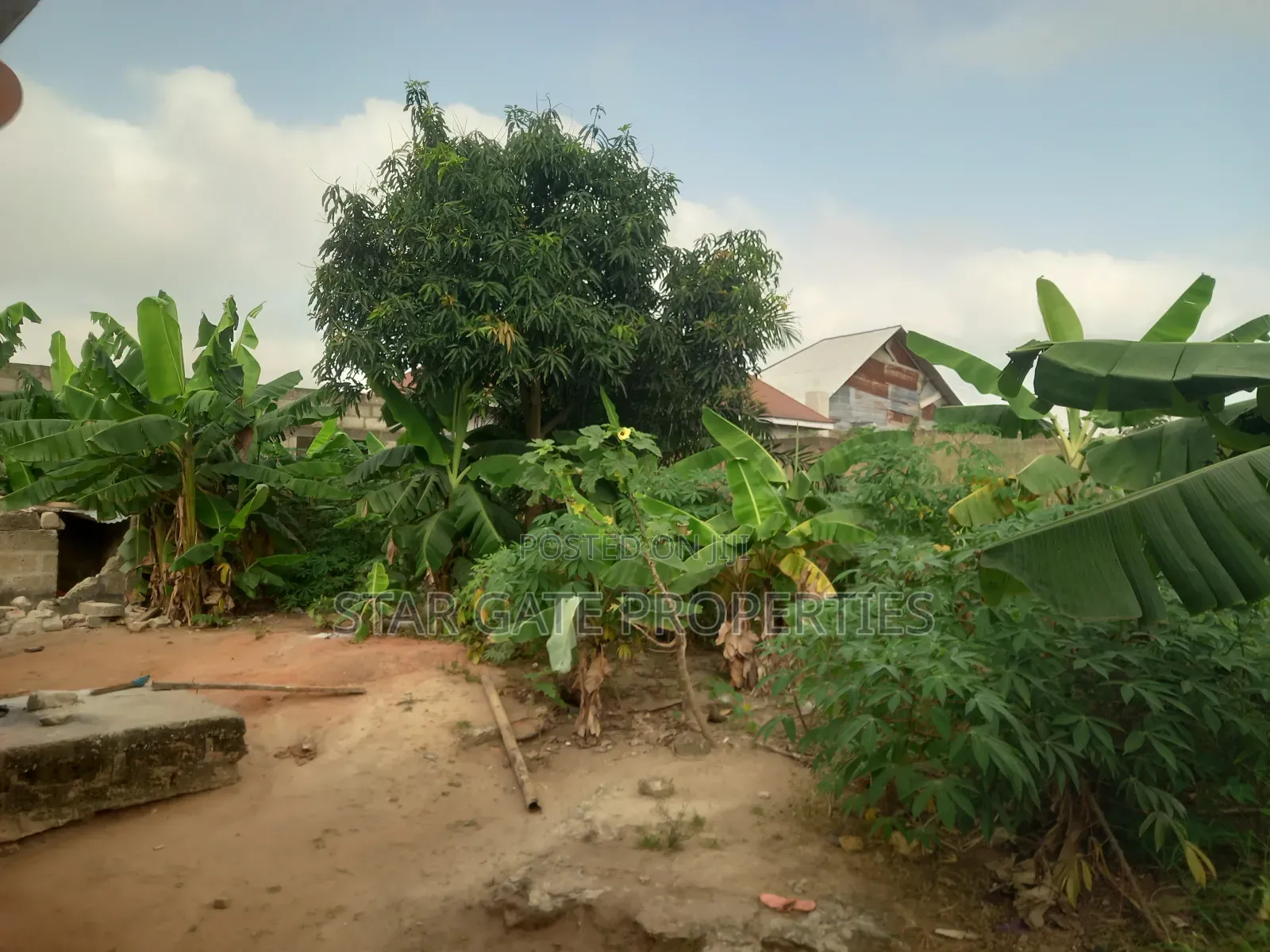 4bdrm House in Mampongteng Dumanafo, Kumasi Metropolitan for sale
