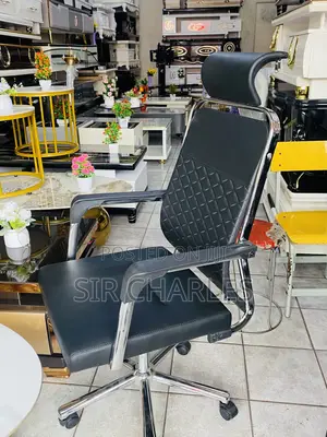 Swivel Office Chair With Headrest