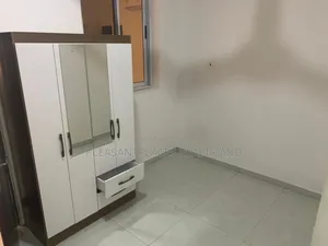 3bdrm Apartment in Pleasantplaces, Dzorwulu for rent