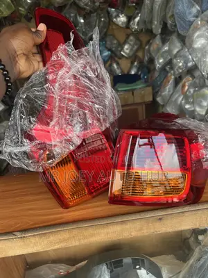 Toyota Rav4 2014 2015 2016 Tail Lights