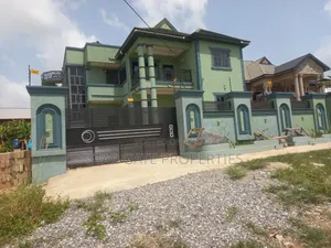 6bdrm House in Kenyasi Abrem, Kumasi Metropolitan for sale