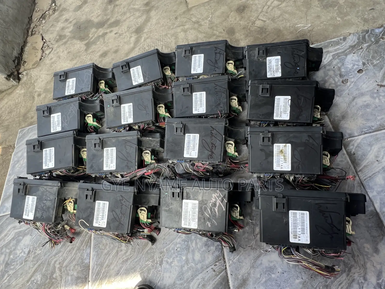 Dodge Caliber Engine Fuse Box