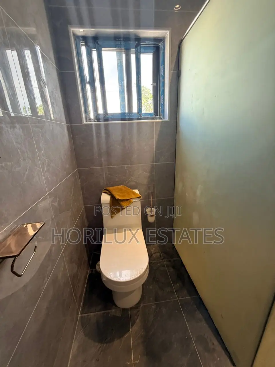 3bdrm Townhouse/Terrace in West Trassaco, Greater Accra for sale