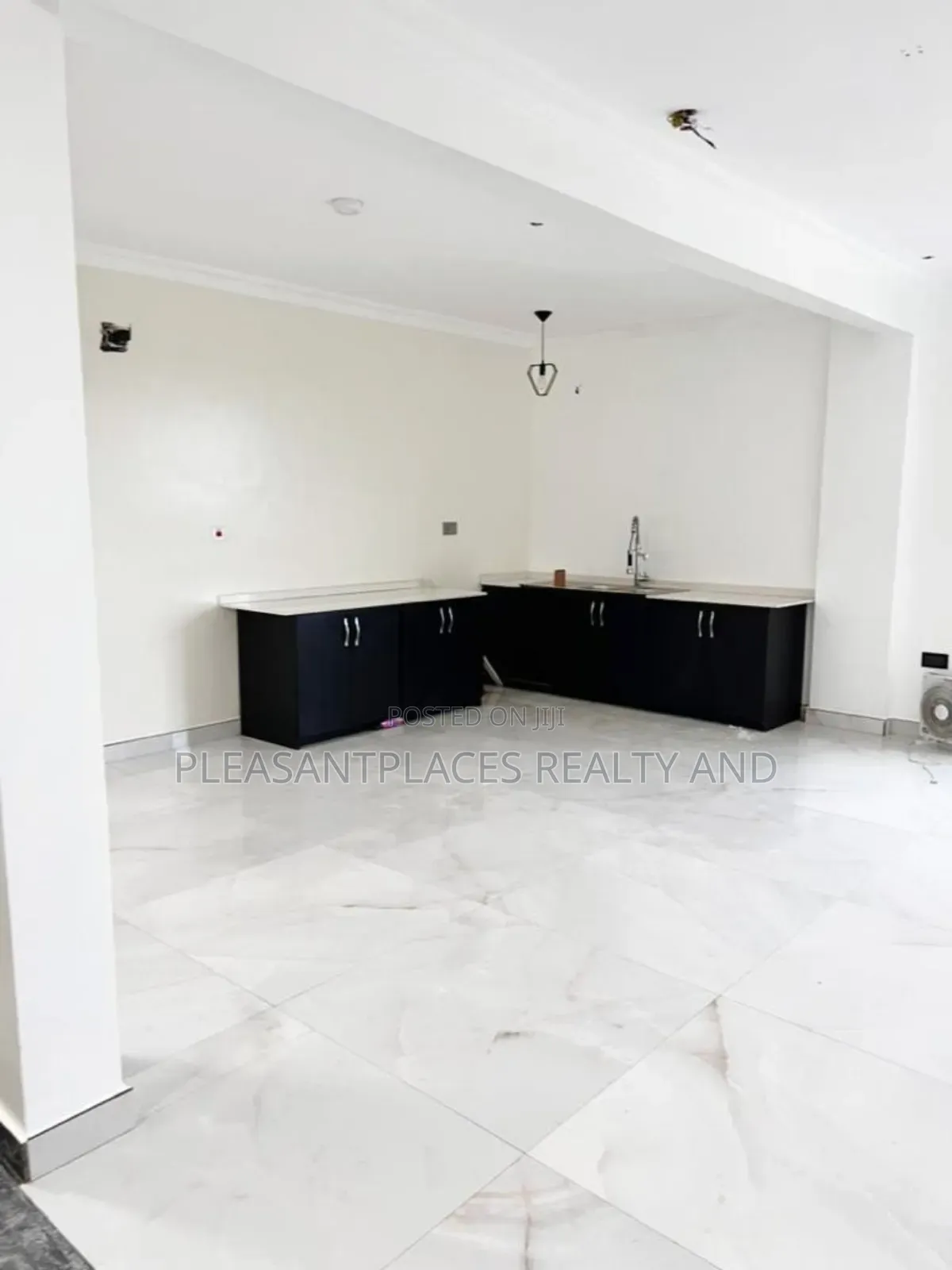 3bdrm Apartment in Pleasantplaces, Abelemkpe for rent