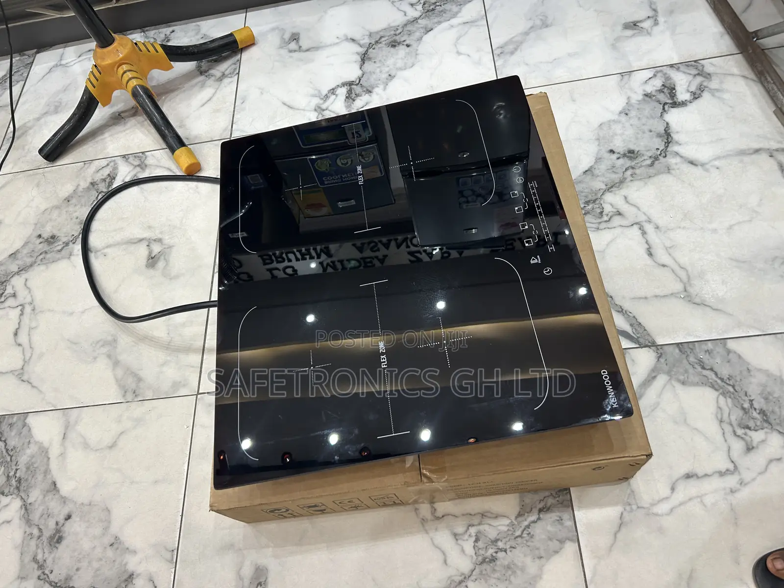 Super Good 4 Electric in-Built Ceramic Black Kenwood Cooker