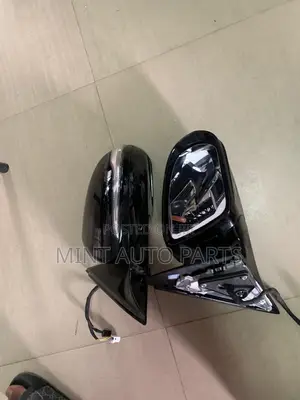 Benz C300 Side Mirror